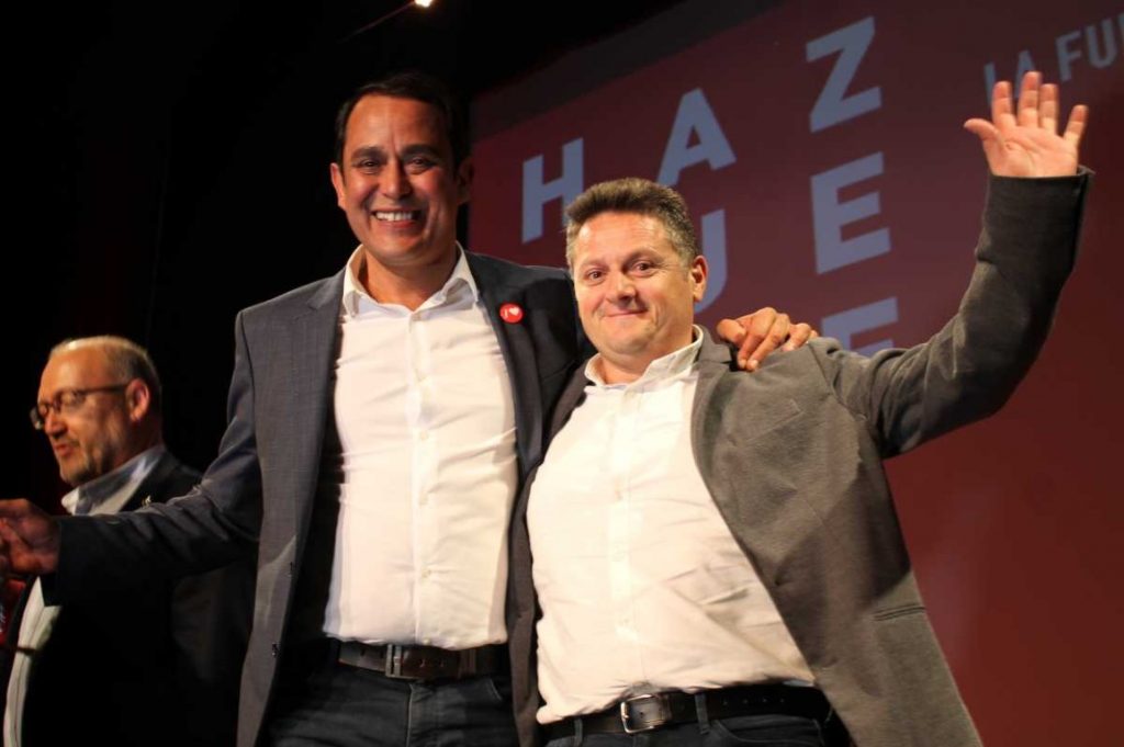 Medio centenar de socialistas de La Oliva acompañaron a Julio Santana en la Presentación Insular de candidaturas del PSOE en Fuerteventura.