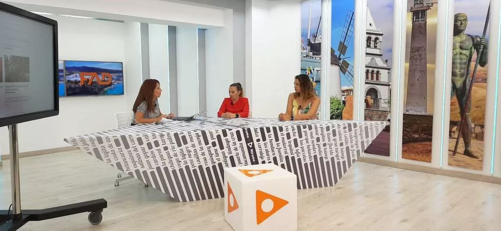 Asegura que ha tenido que enterarse de la 'suspensión cautelar' por la prensa