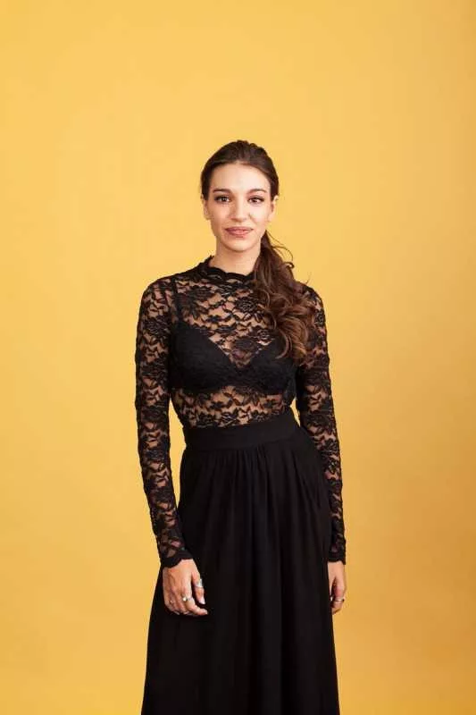 Ana Guerra responde a un profesor que afirma que el acento canario "me pone"