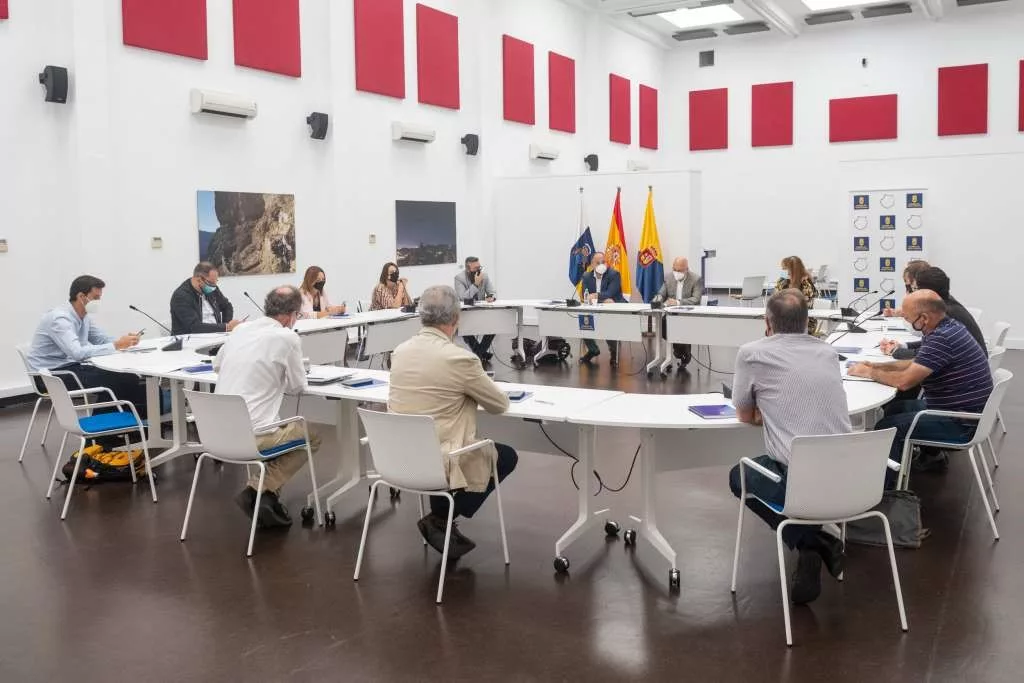 Reunión de trabajo entre Antonio Morales y José Antonio Valbuena para consensuar un plan de trabajo