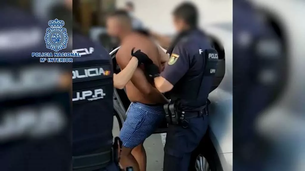 Tenía una orden europea de detención por delitos de tentativa de asesinato