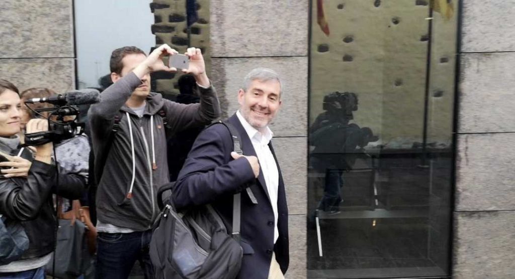 Fernando Clavijo afronta durante dos horas y media las preguntas de la Fiscalía Anticorrupción y de las defensas por el caso Grúas