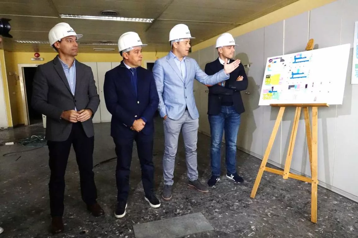 El grupo de capital canario Acosta Matos S.A invertirá diez millones de euros para la transformar el edificio en un hotel que abrirá este año