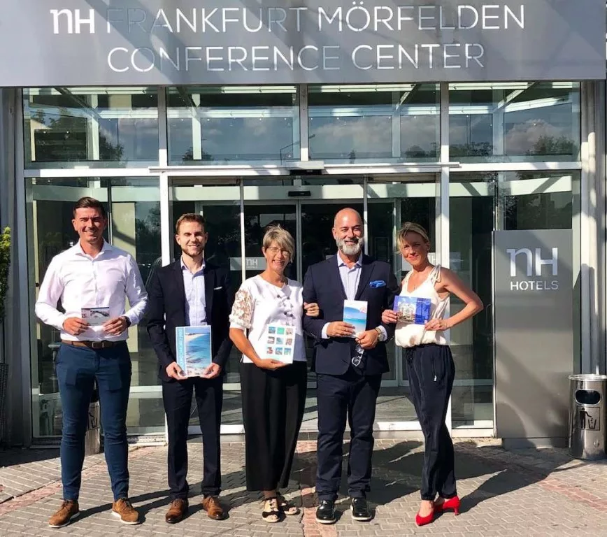 Fuerteventura se ha presentado ante un nutrido grupo de agentes de viajes independientes y prensa turística en la ciudad de Frankfurt