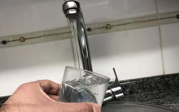El agua de la capital no está contaminada