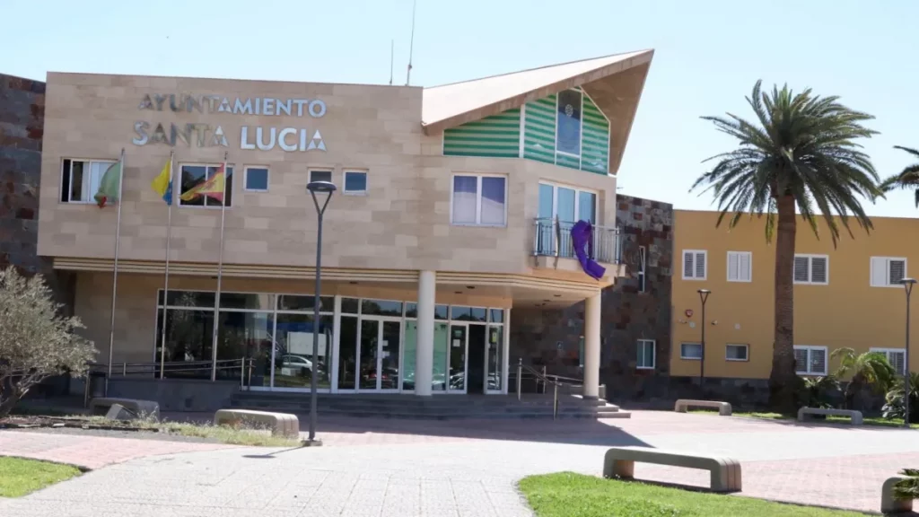 ayuntamiento santa lucia