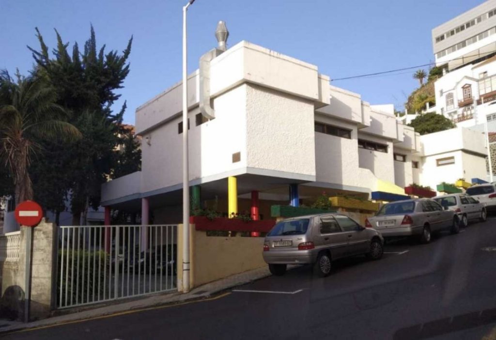 El director de una escuela infantil de La Palma les comunicó por escrito que perderían el recurso pese a estar exentos por sus escasos ingresos