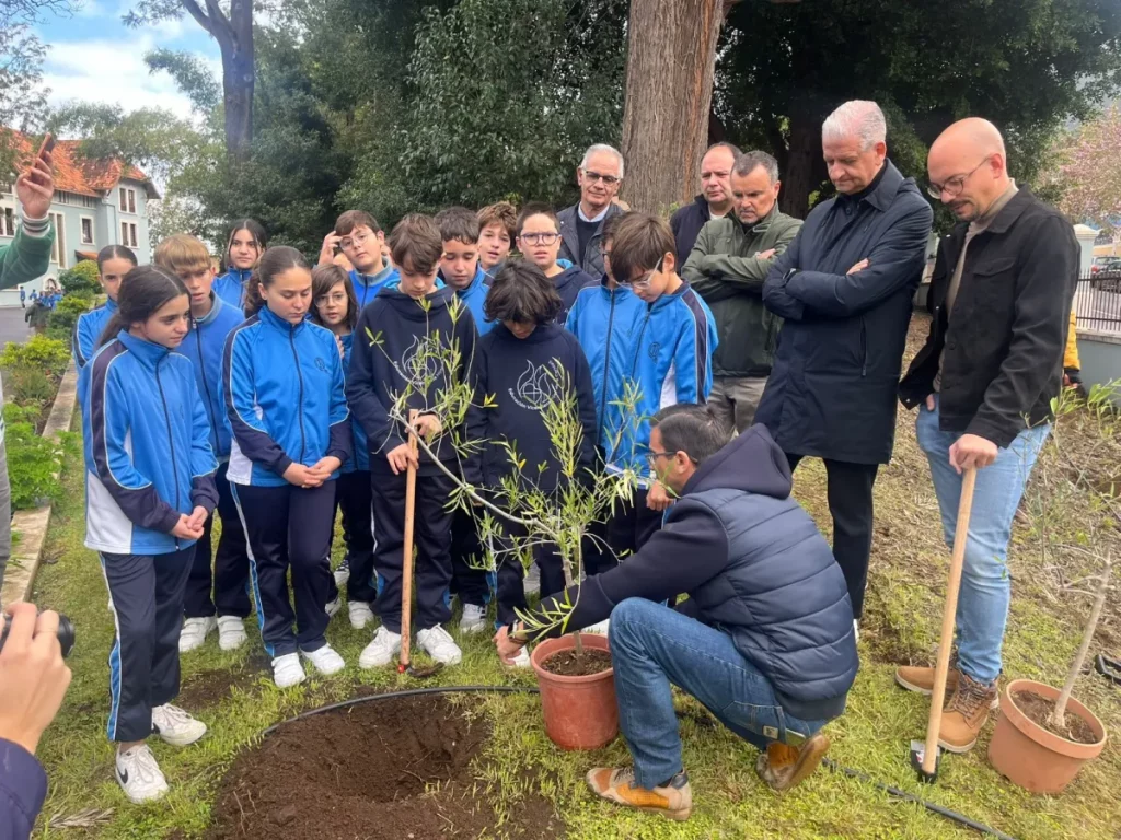 La Orotava se suma a la campaña 'Un árbol por Europa'.