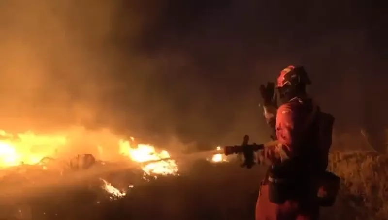 La UME reforzó los trabajos en Izaña durante la pasada noche.
