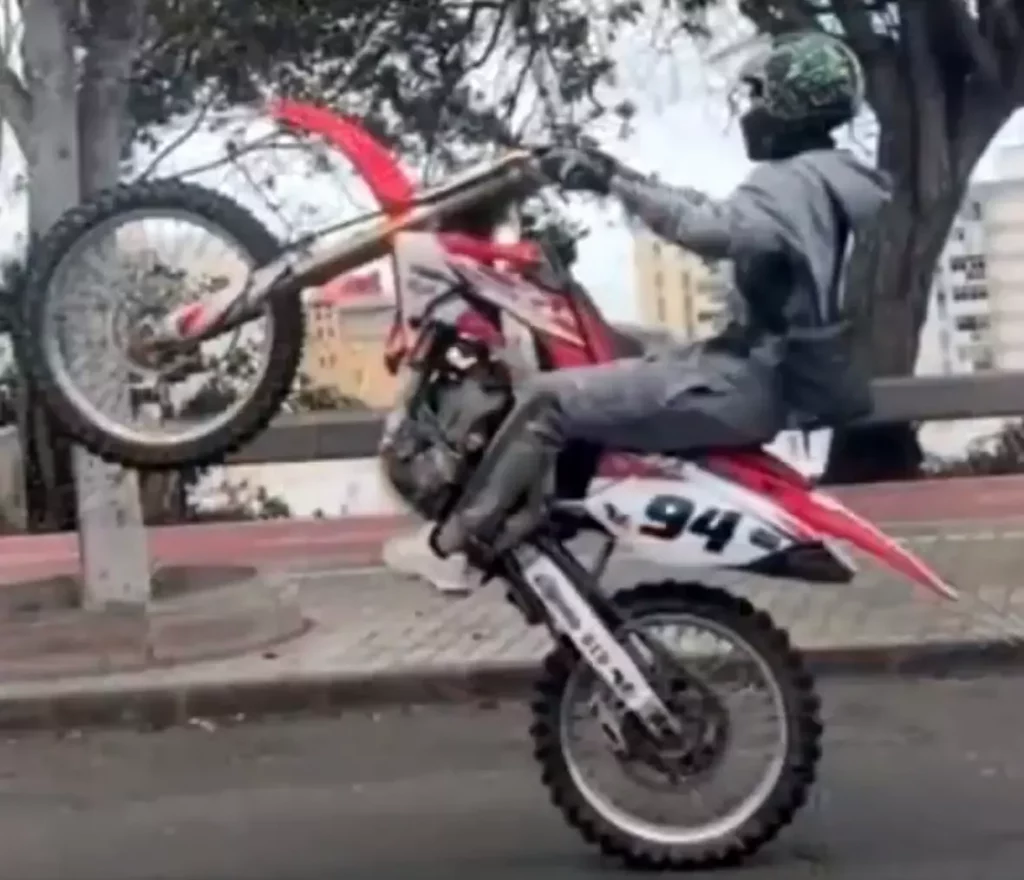 motoristas atropellan a dos menores