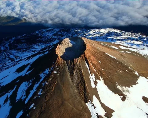 Continúan los enjambres sísmicos en el Teide