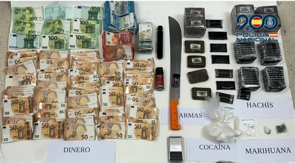 narcotráfico en un restaurante en Arona