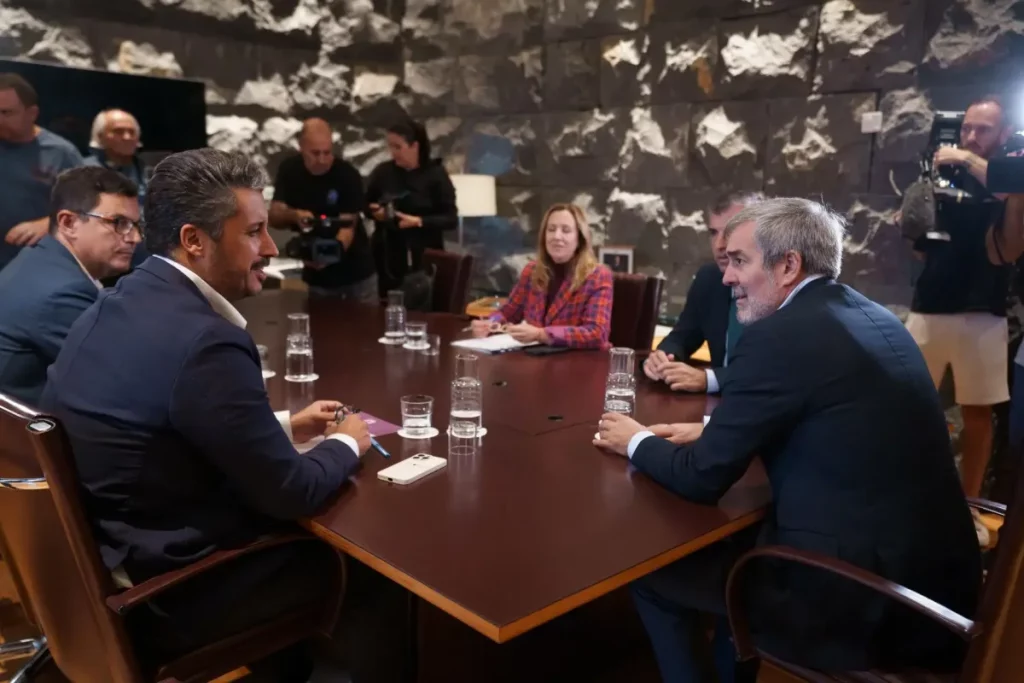 reunion clavijo la laguna