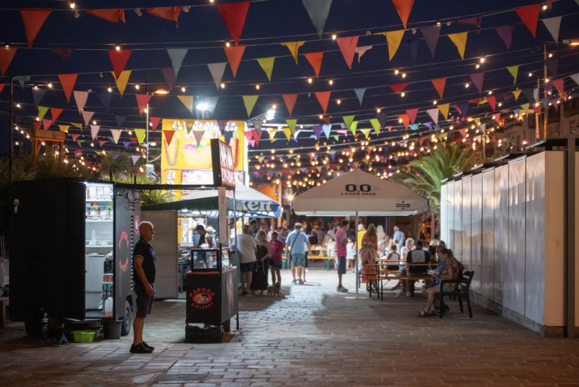 Candelaria habilita la Plaza de los Pescadores como nuevo punto de encuentro y disfrute durante las Fiestas en Honor a la Patrona de Canarias