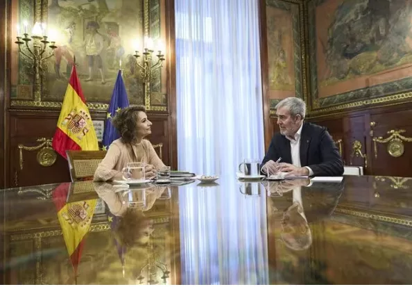 Clavijo y Montero se reúnen para desbloquear 400 millones de euros para el archipiélago