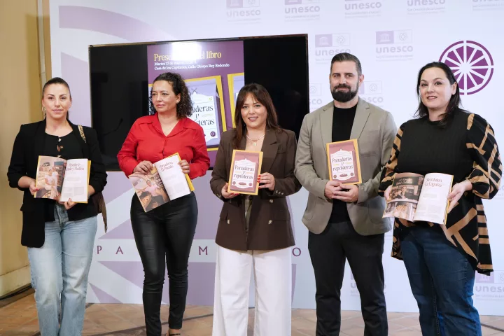 Presentación Libro Panaderas y reposteras La