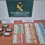 Un varón pillado en La Palma portando casi 500 gramos de hachís y más de 3.000 euros en efectivo