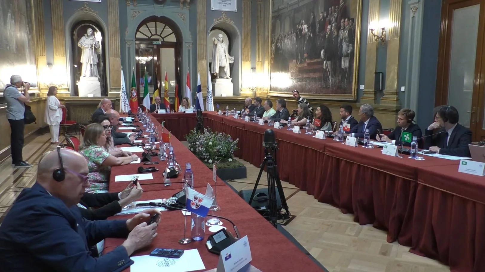 La presidenta del Parlamento de Canarias y de la CALRE presidió en el Senado la reunión del Comité Permanente de la Conferencia de Asambleas legislativas regionales de Europa