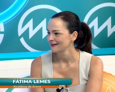 Fátima Lemes, alcaldesa de Arona, en el Programa de Manuel Artiles.