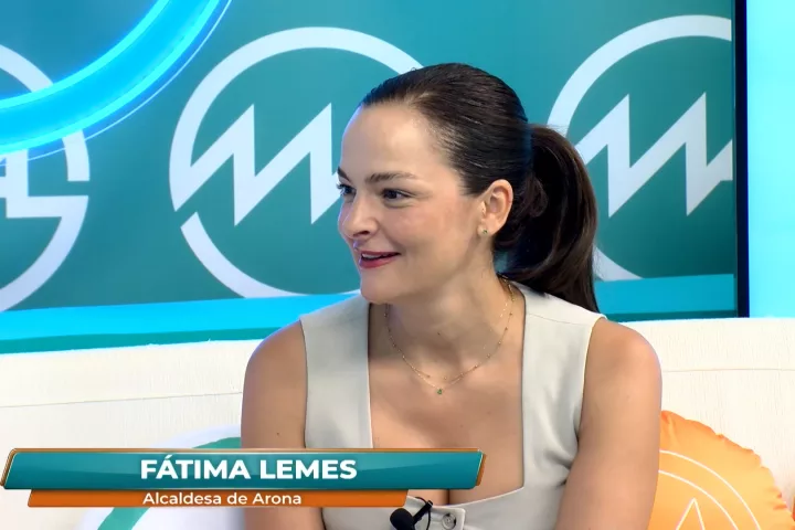 Fátima Lemes, alcaldesa de Arona, en el Programa de Manuel Artiles.