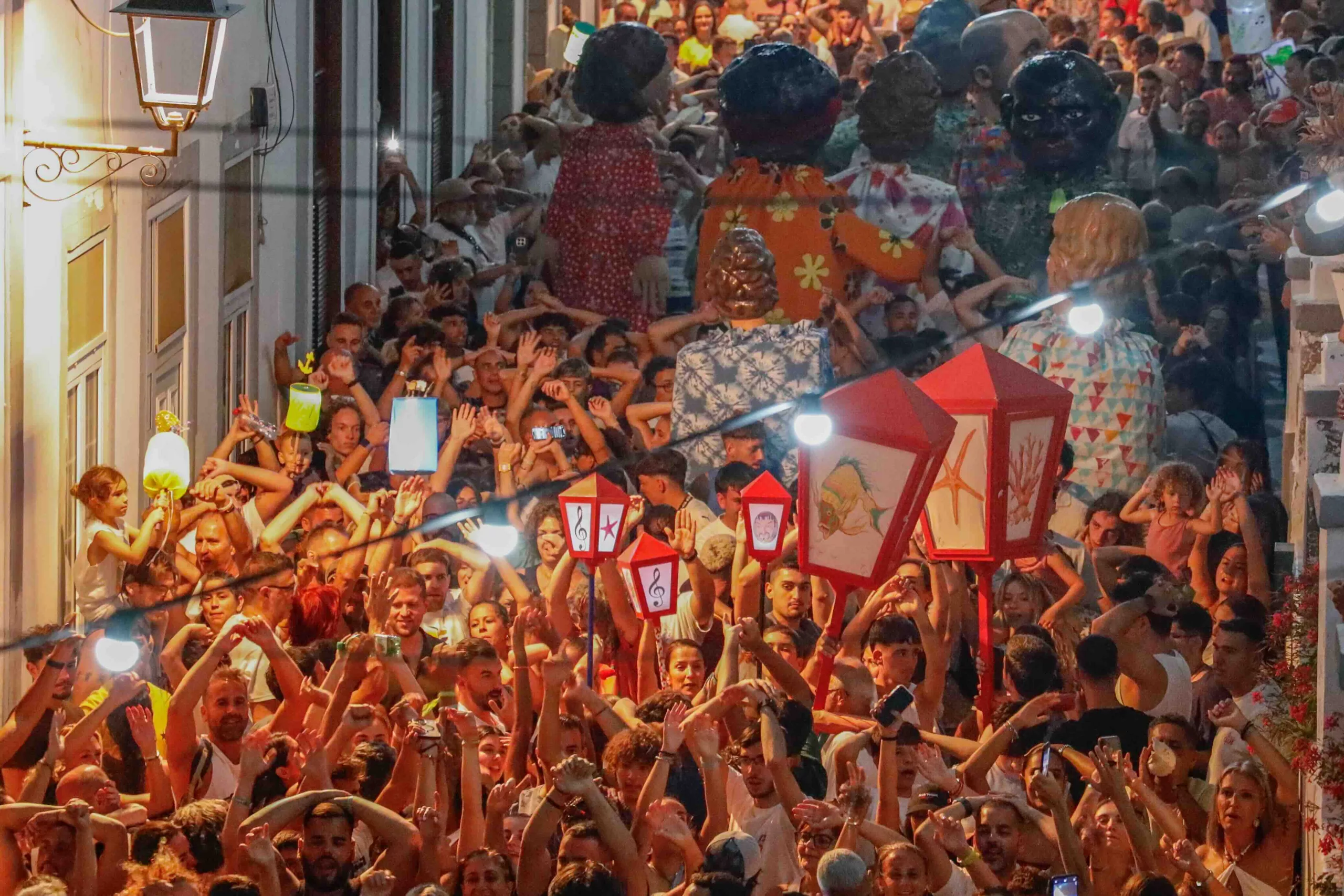 La Retreta ilusiona Agaete con una noche mágica