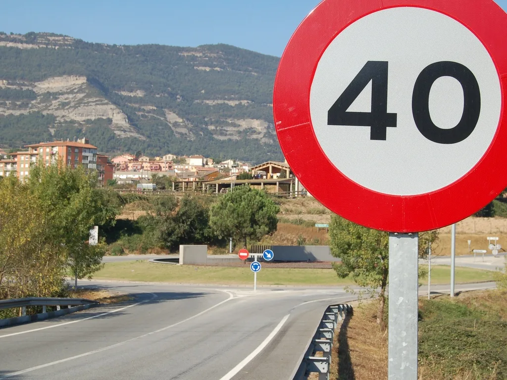 Señal tráfico 40km/h