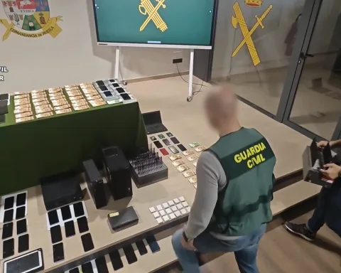Desmantelada una red de ciberestafadores que ha defraudado más de un millón de euros haciéndose pasar por un banco