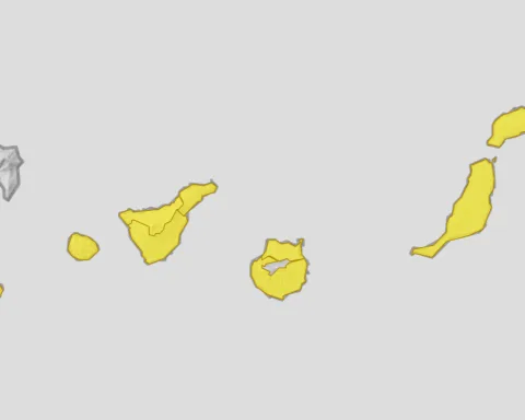El Gobierno de Canarias actualiza la situación y amplía la prealerta por temperaturas máximas a todas las islas